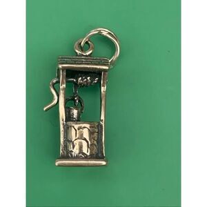 Wishing Well Sterling Silver Jewelry Charm #garden #keepsake